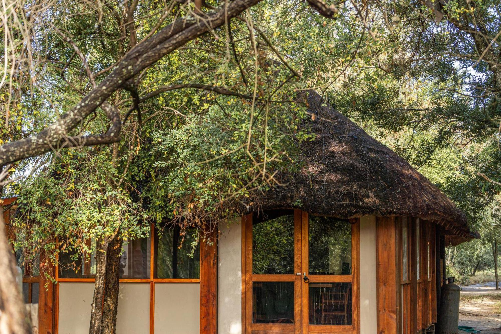 Luxe tent Ndzhaka Tented Camp *