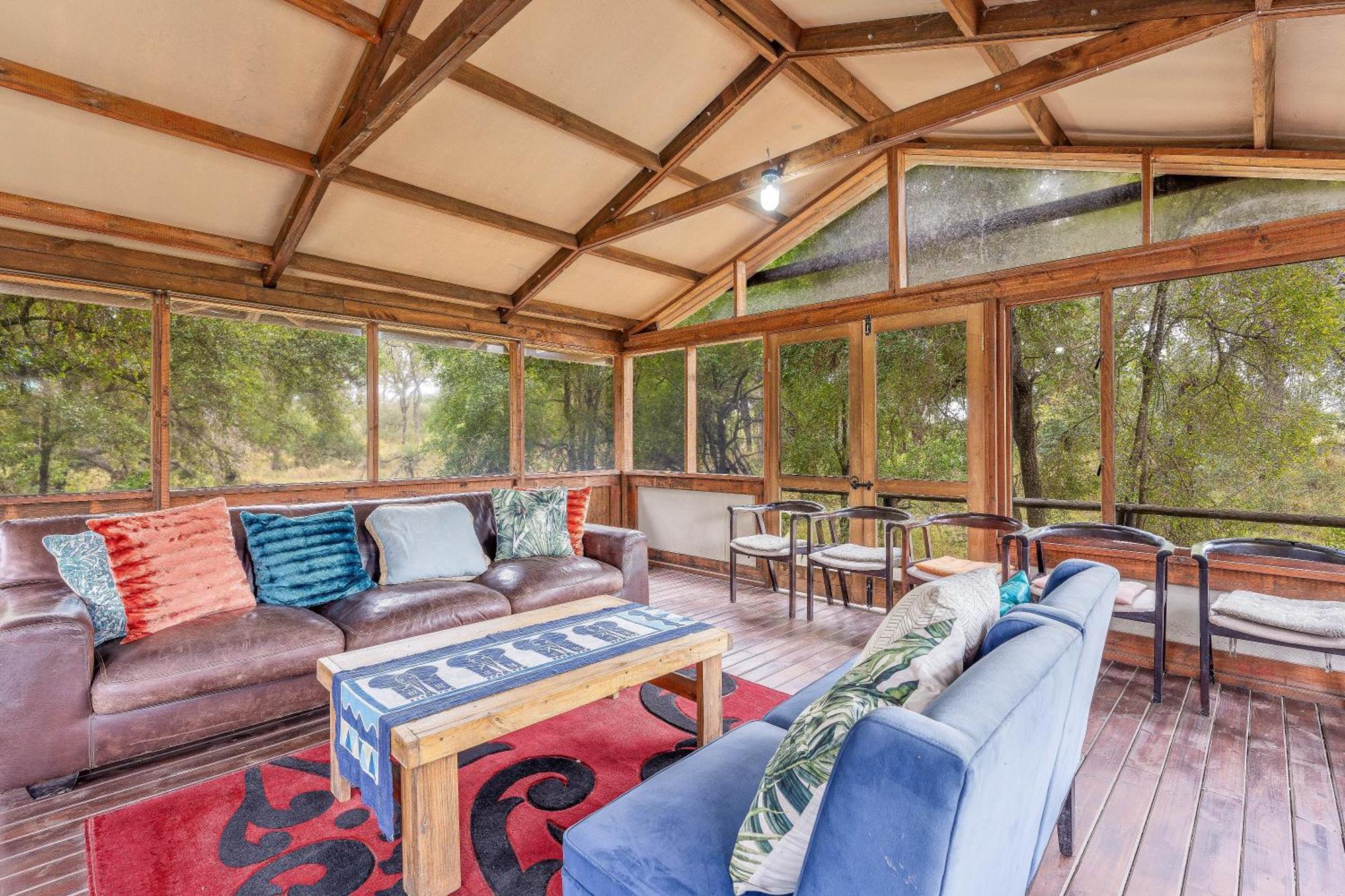 Luxe tent Ndzhaka Tented Camp